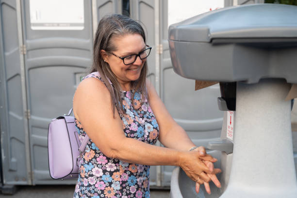 Portable Toilet Options We Offer in Pistakee Highlands, IL